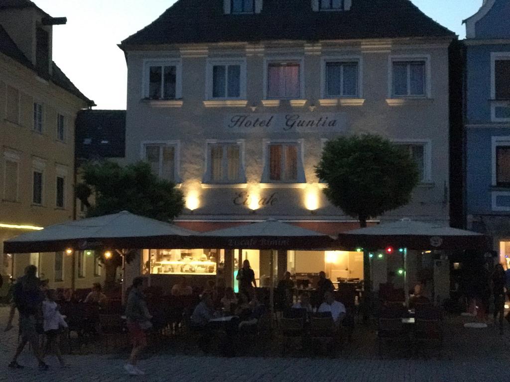 Hotel Guntia Boardinghouse Günzburg Kültér fotó