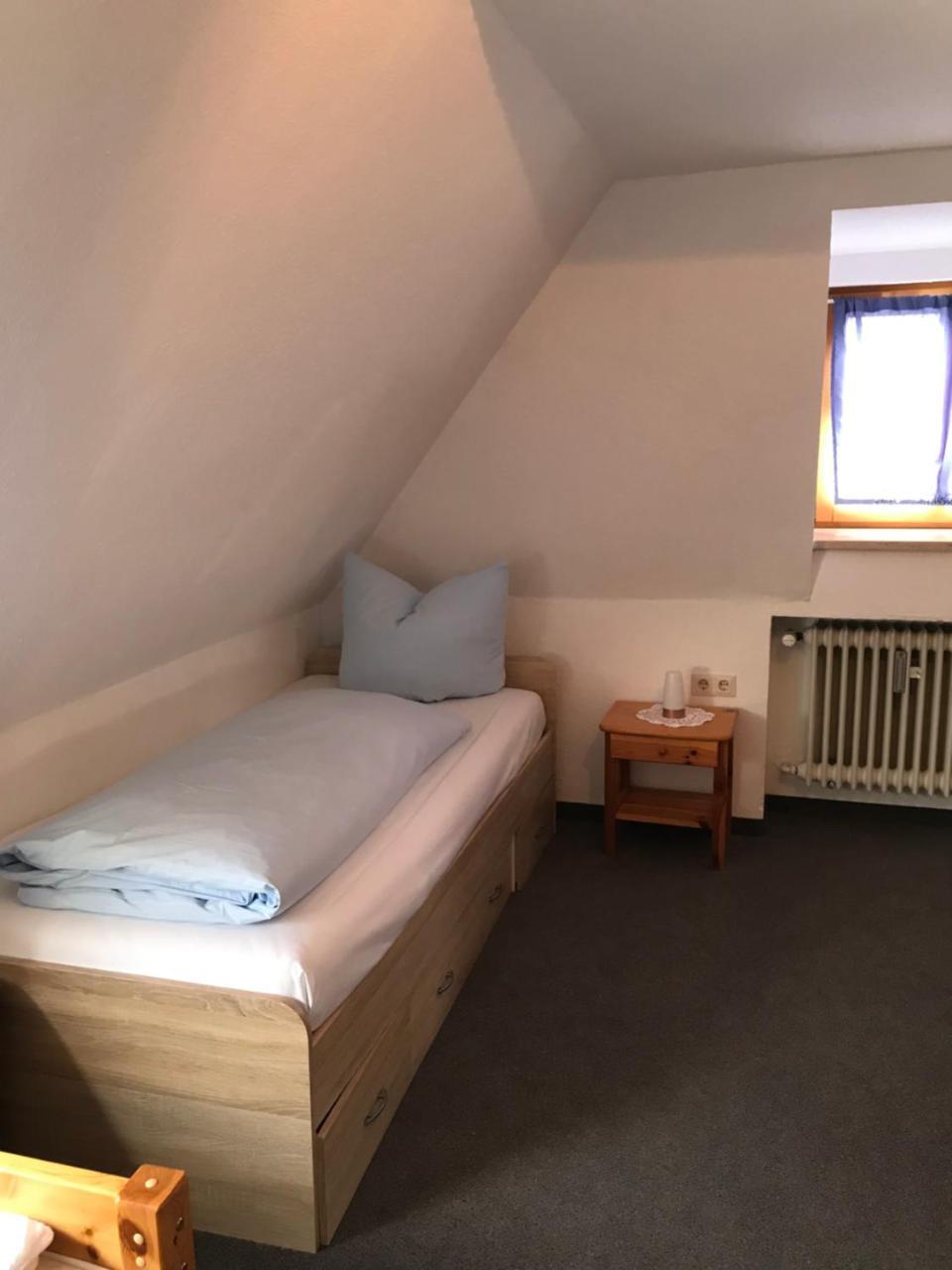 Hotel Guntia Boardinghouse Günzburg Kültér fotó