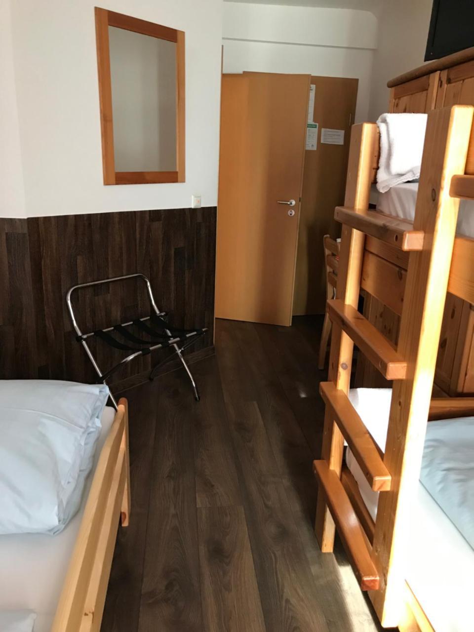 Hotel Guntia Boardinghouse Günzburg Kültér fotó