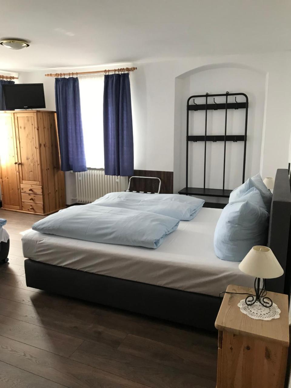 Hotel Guntia Boardinghouse Günzburg Kültér fotó