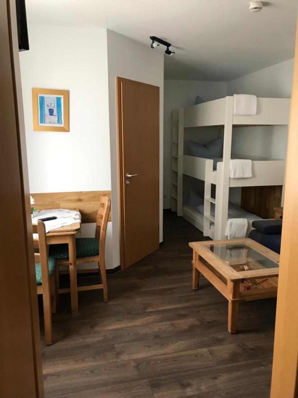 Hotel Guntia Boardinghouse Günzburg Kültér fotó