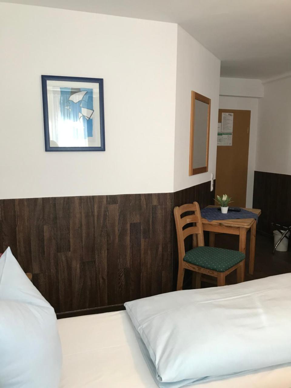 Hotel Guntia Boardinghouse Günzburg Kültér fotó