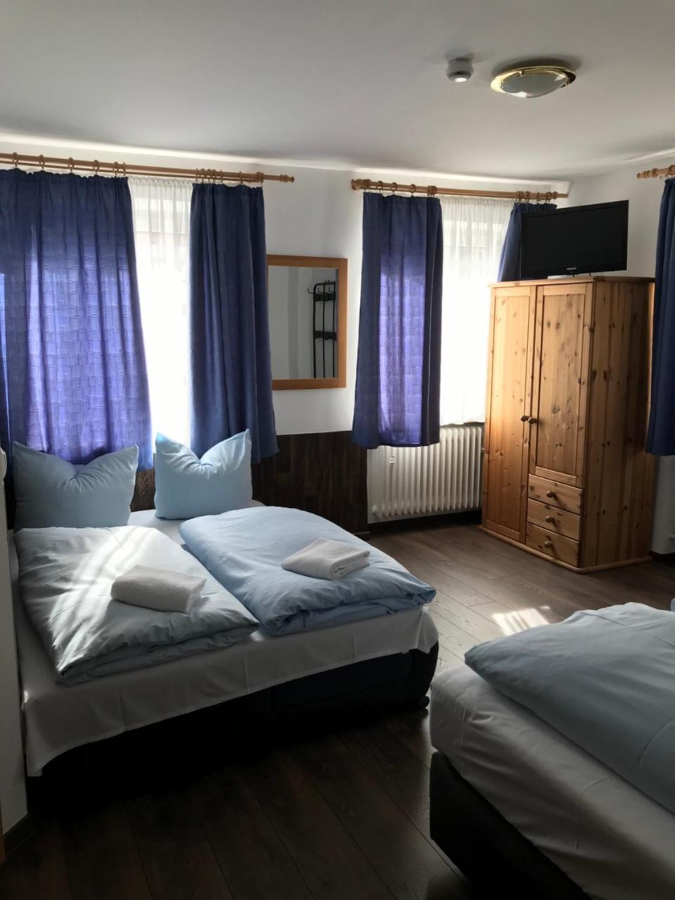 Hotel Guntia Boardinghouse Günzburg Kültér fotó