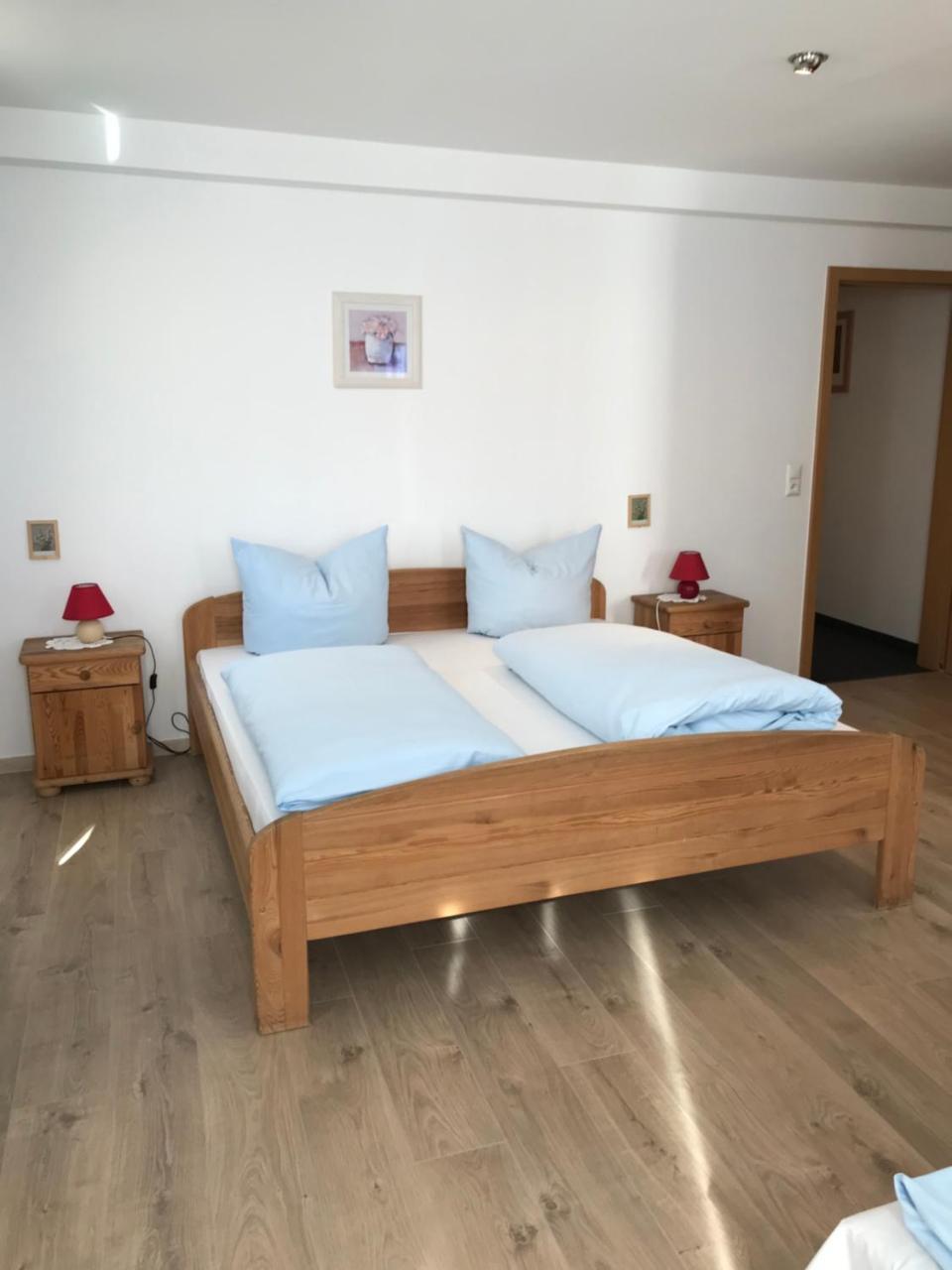 Hotel Guntia Boardinghouse Günzburg Kültér fotó
